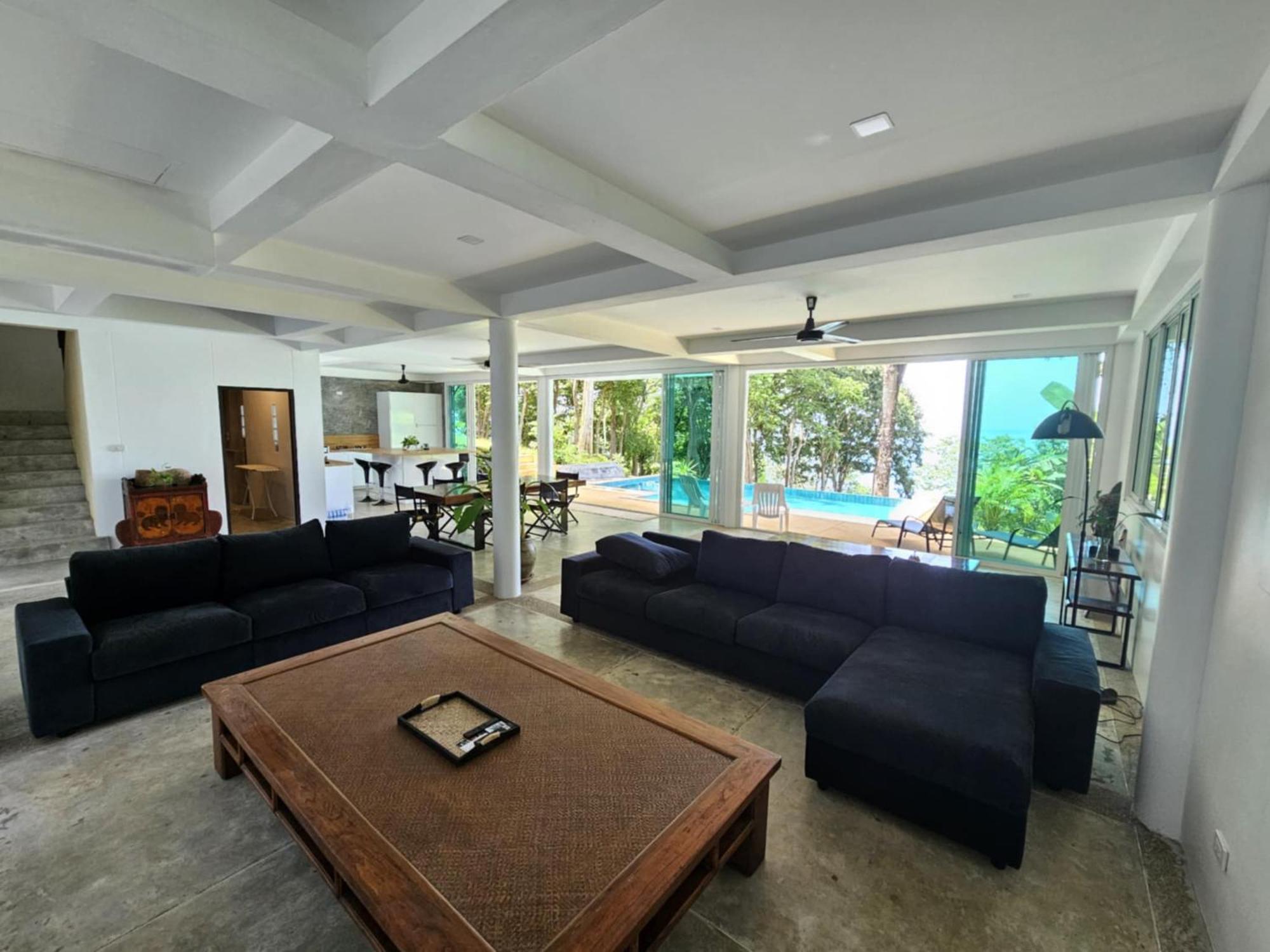 Beachfront In Rawai Vila *